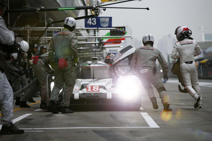  Porsche 919 Hybrid 2015 года  (фото 374 из 481)